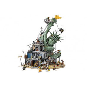 Welcome to Apocalypseburg 70840 Brick Building Kit